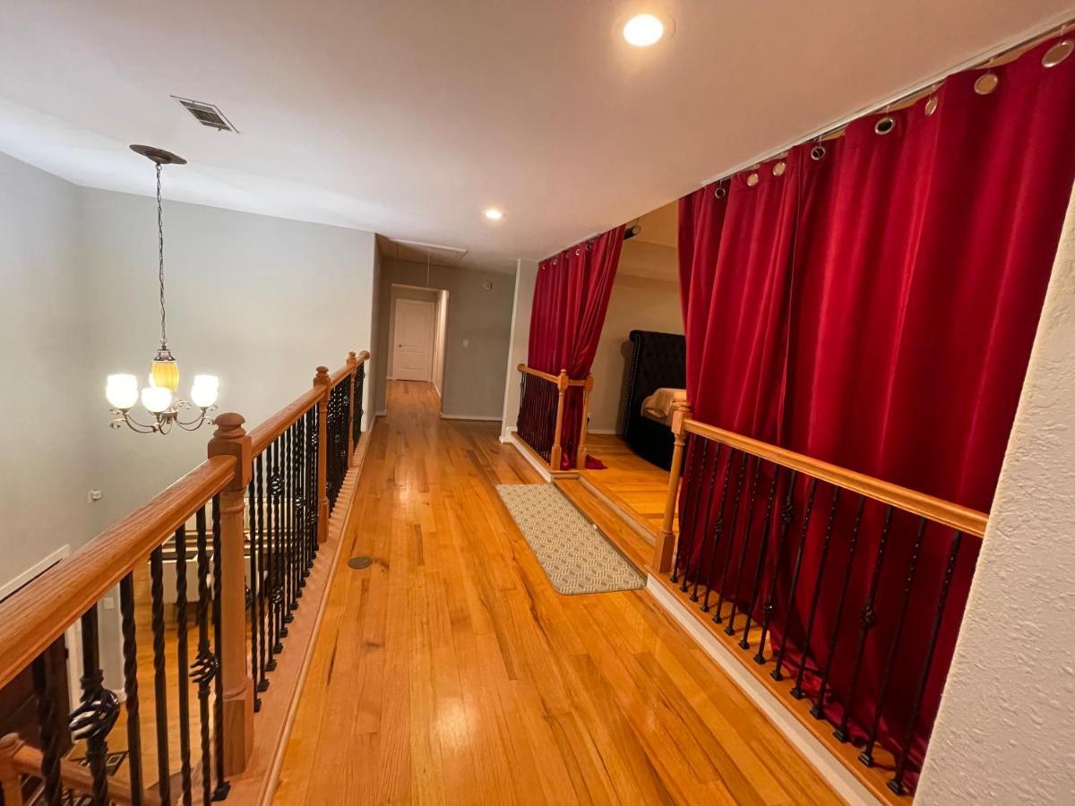 Вилла Luxuria Mini-Mansion Near Houston Downtown Экстерьер фото