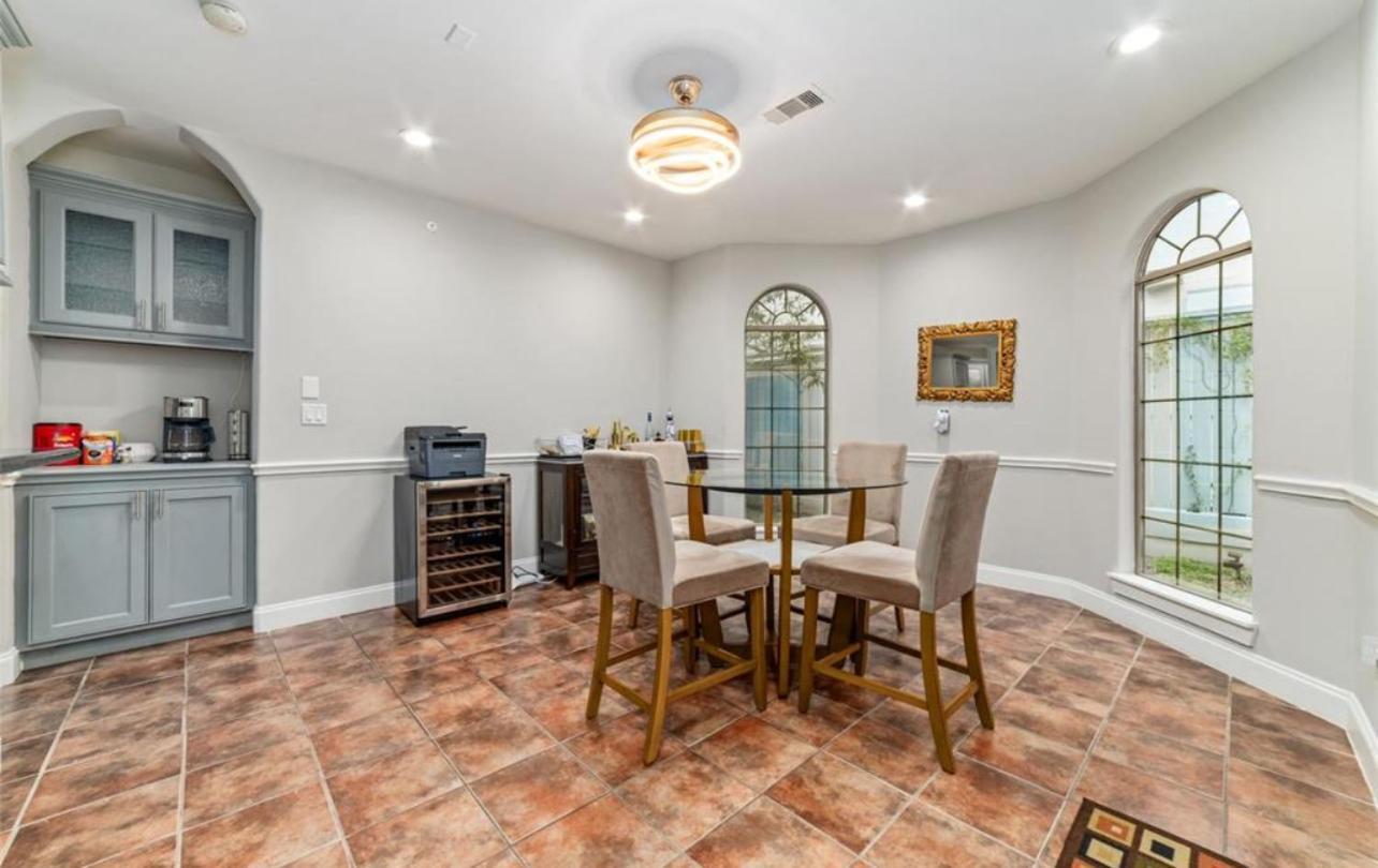 Вилла Luxuria Mini-Mansion Near Houston Downtown Экстерьер фото